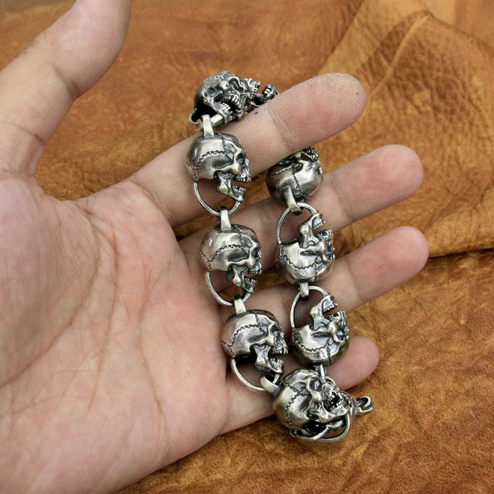 Men’s ‘Goliath’ Skull Bracelet in 925 Sterling Silver